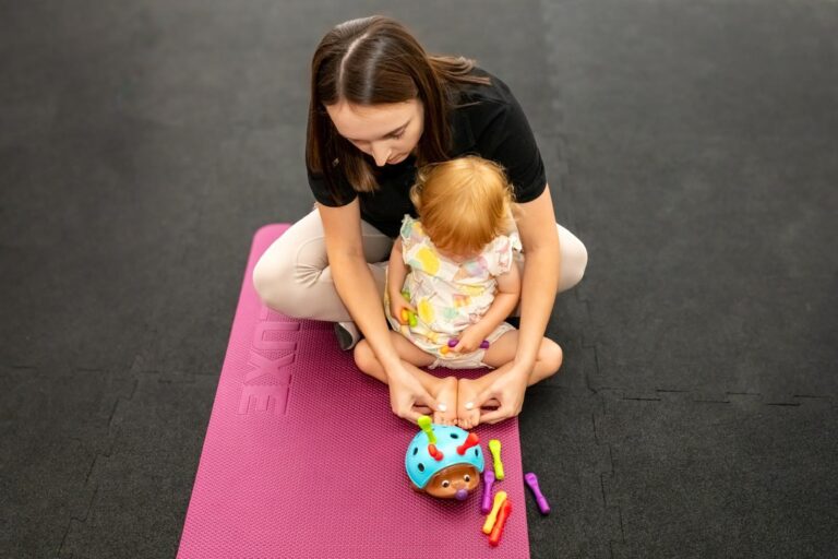 Fizjoterapia dziecięca w Łodzi – jak wygląda pierwsza wizyta w FizjoTkalnia?