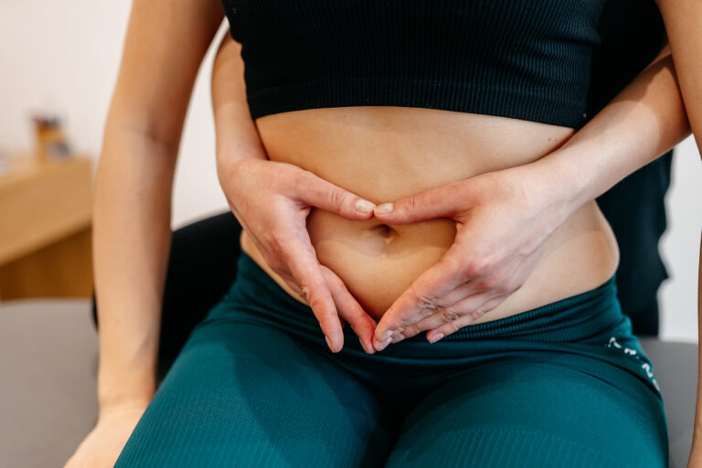 Jak fizjoterapia uroginekologiczna wspiera równowagę hormonalną i zmniejsza bóle kręgosłupa